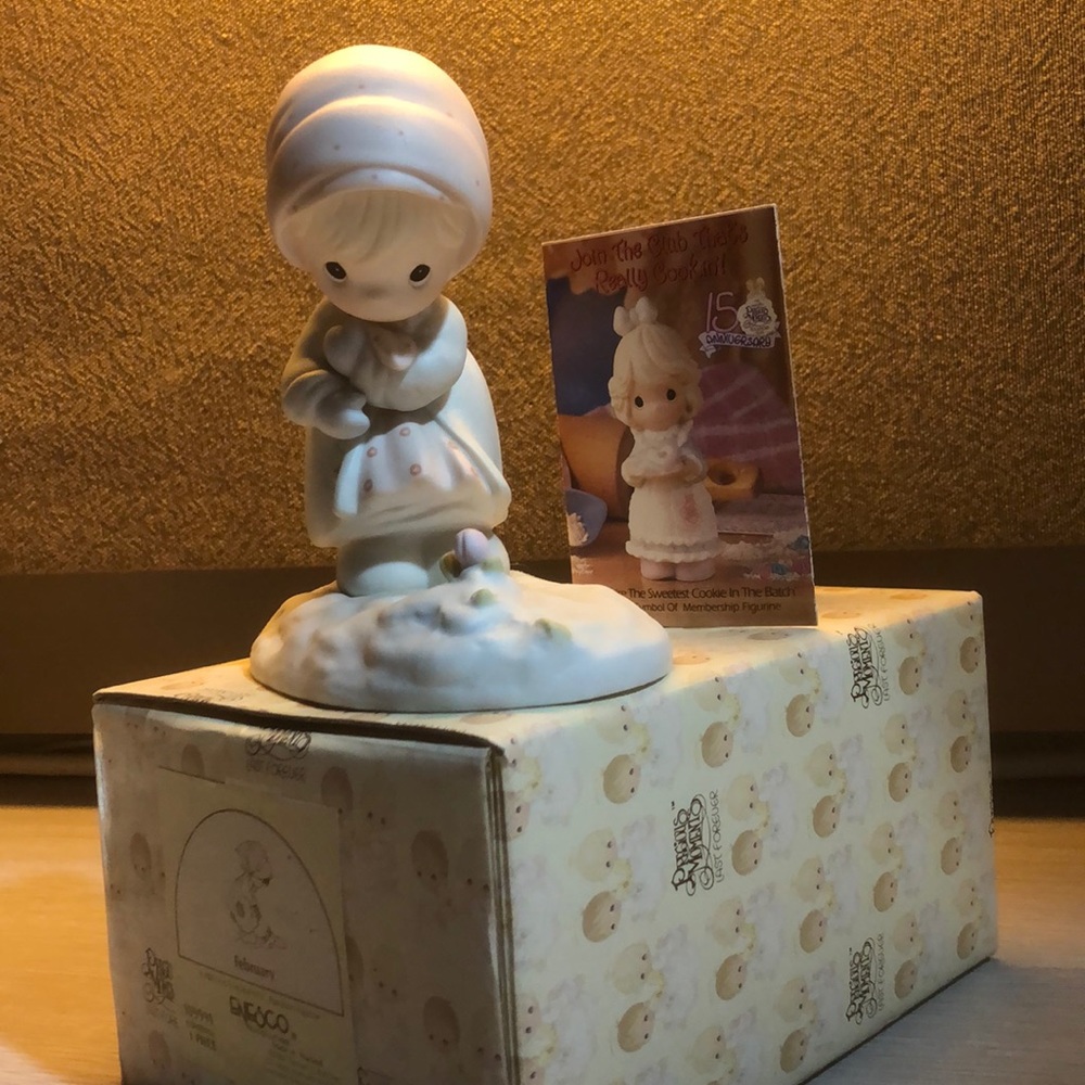Enesco 1987 Precious Moments February Figurine